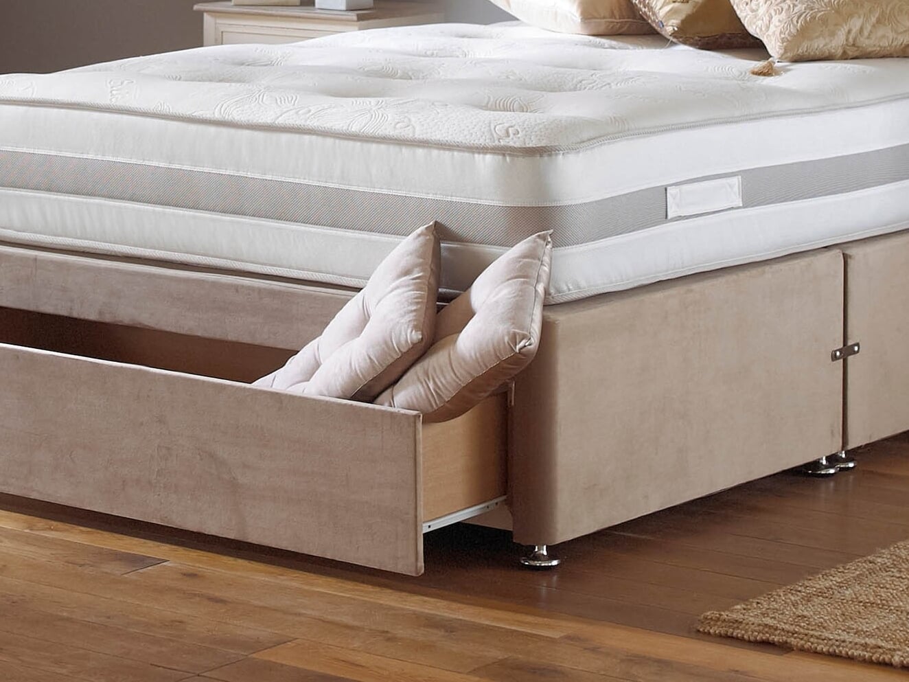 divan beds