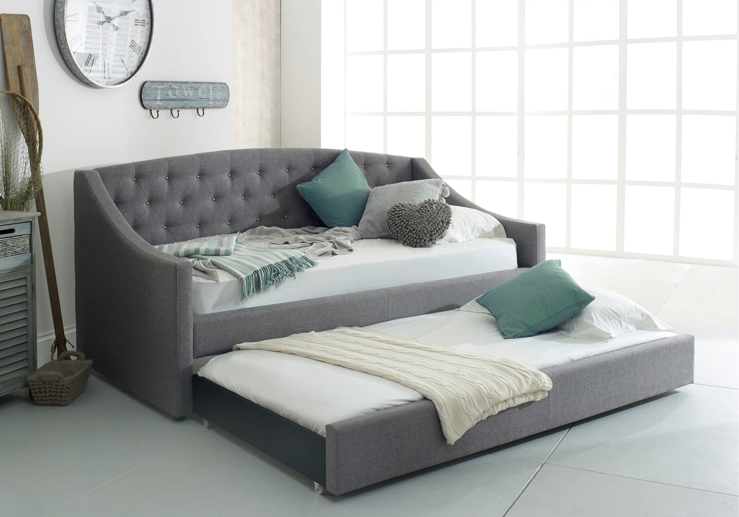 Trundle deals full daybed