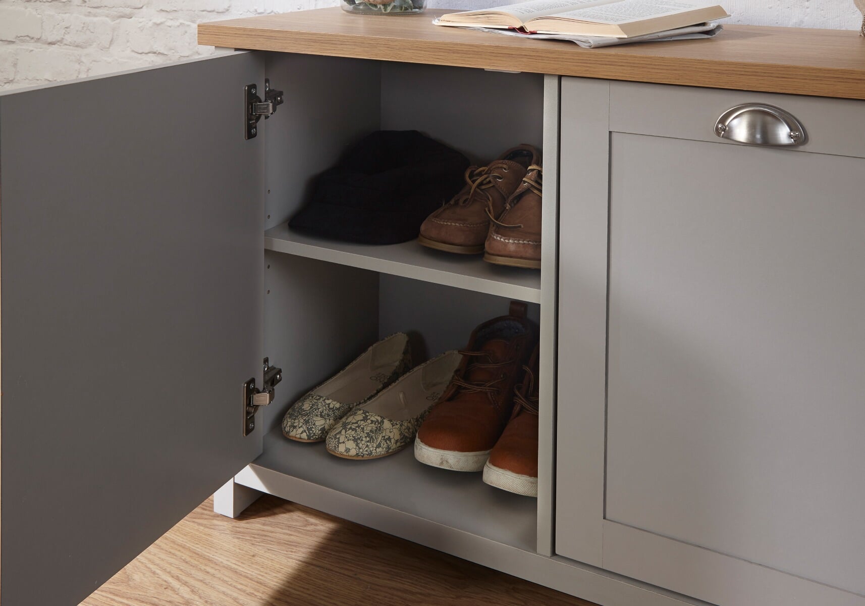 Lancaster discount shoe cabinet