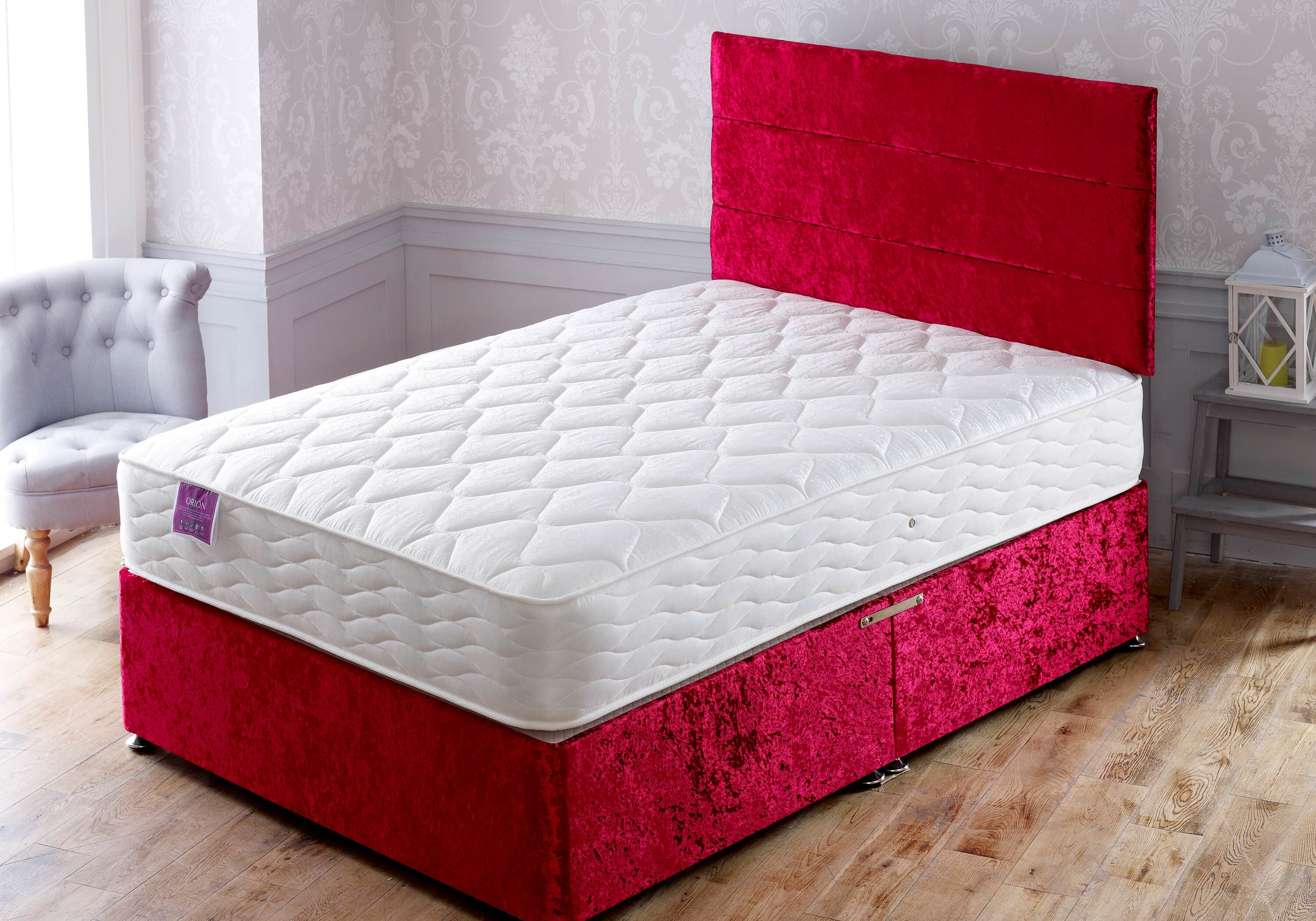 Red on sale divan bed