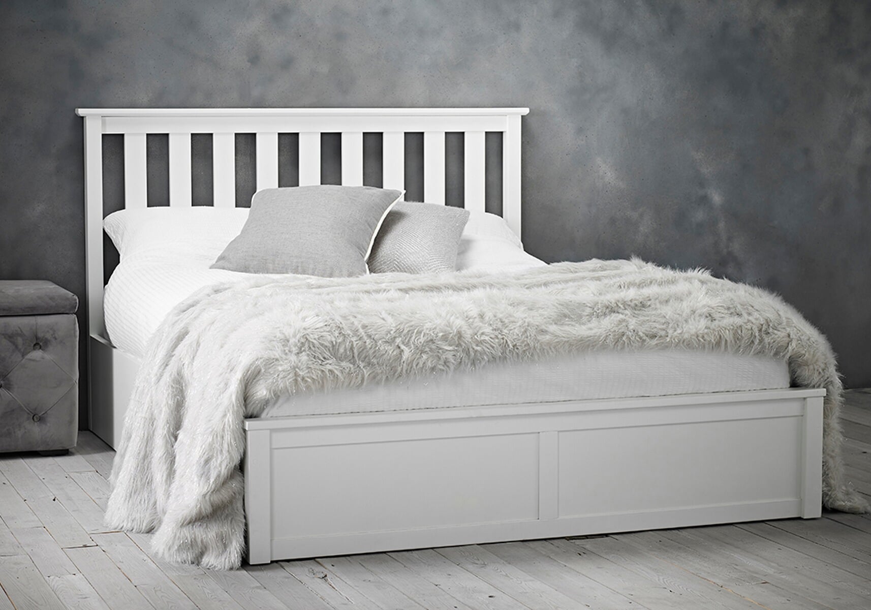 Ottoman white on sale wooden bed